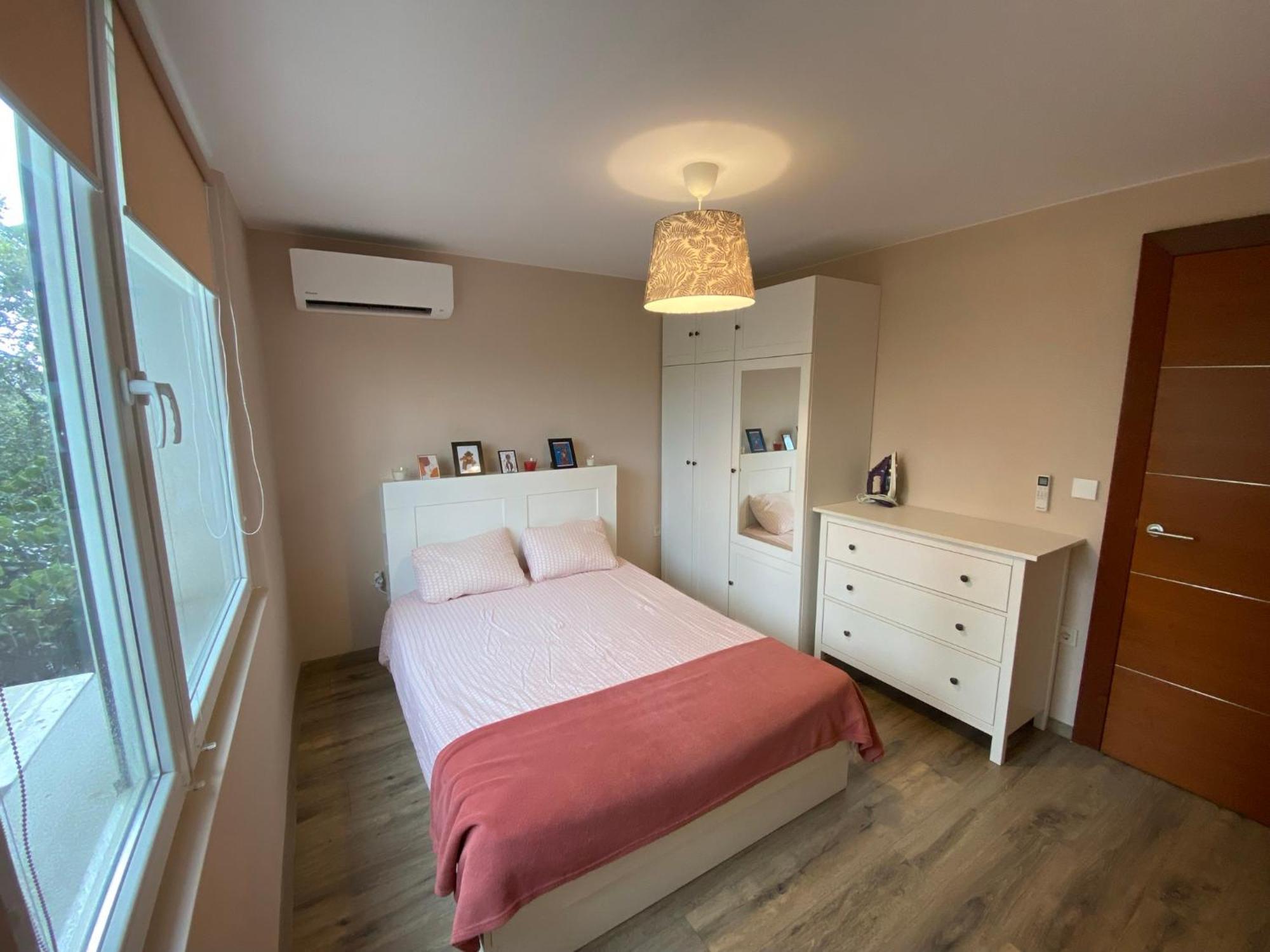 Lovely 1 Bedroom Apartment In The Heart Of Варна Экстерьер фото